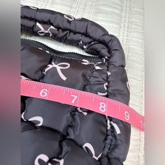 Small Black Puffer Bag with Pink Bows - Picture 5 of 7